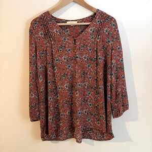 Le Lis Anthropology Red and Blue Floral 3/4 Sleeve Shirt Size S Small